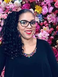 Felise Williams's Instagram, Twitter & Facebook