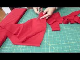 This tutorial will teach you how to make 1/4 double fold bias binding for your quilt. A Half Yard Of Fabric Makes 200 Of Bias Binding Bias Binding Is Helpful For Any Project That Need Sewing Tutorials Continuous Bias Binding Quilting Tutorials