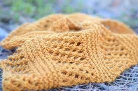 Most ravelrers rated it very easy or easy and said the. Honeycombs Summer Easy Scarf Knitting Pattern Mama In A Stitch