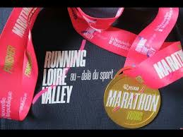 Retour sur le bitume et le 10kms histoire de voir ou j'en suis coté chrono. Marathon Touraine Loire Valley France Sep 26 2021 2021 09 26 A