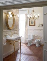Sanitari Classici Per Un Bagno Elegante E Dal Fascino Retro Cose Di Casa Bagni Eleganti Interni Classici Bagno Di Lusso