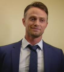 Diskussion: All Rise