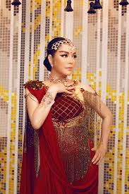 Biệt thự này có 2 mặt tiền. 3 Bá»™ Trang Phá»¥c Ly Nha Ká»³ Máº·c Dá»± Sinh Nháº­t Tá»· Phu Kim CÆ°Æ¡ng Ngoi Sao