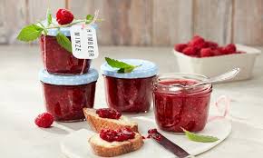 Himbeer Minz Konfiture Rezept In 2020 Himbeeren Lebensmittel Essen Himbeermarmelade Rezepte