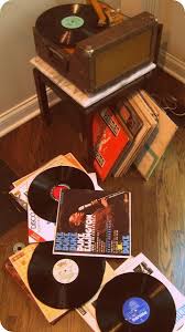 See more ideas about vinyl, music aesthetic, retro . Cassie Stephens Diy Ode To Nashville Tennessee Retro Wallpaper Vintage Records Vinyl Aesthetic