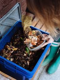 Wurmkiste Befullen Bokashi Kompost Kompost Und Wurmfarm