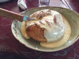 Giant Cinnamon Roll Sundance Grill In Grand Rapids Mi Ttdd Cinnamon Rolls Food Rolls
