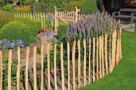 Haselnuss Staketenzaun 90 Cm Hoch Naturbelassen Naturzaun Garten Garten Pflanzen