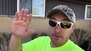 GIVE A WAVE!!! HEY! GIVE A WAVE!!!