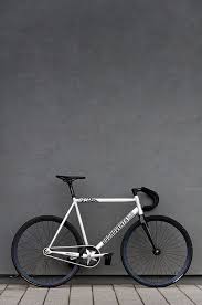 Pin Von Yoshi Auf Cool Bikes Parts And Wears Rennrad Radfahren Und Fixie Fahrrad