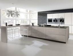 Alno Kuchen Katalog Frisch Nobilia Musterkuche Kuche Mit Insel Und Echter Glasfront In 2020 Alno Kuchen Kuchen Planung Nolte Kuche