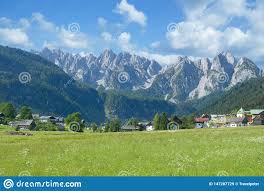 Площадь ее равна 83 859 кв. Gosau Gory Dachstein Alp Verhnyaya Avstriya Stokovoe Izobrazhenie Izobrazhenie Naschityvayushej 147287729