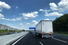 Transportul de mărfuri generale este considerat transportul standard. Covid 19 Transportul Rutier De MÄrfuri Va Fi Afectat Cel PuÈin PanÄ La SfarÈitul Anului