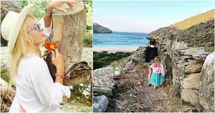 Στα αγαπημένα της άχλα της άνδρου βρέθηκε το σαββατοκύριακο η ελένη μενεγάκη, η οποία μοιράστηκε και φωτογραφίες με τους διαδικτυακούς της φίλους. H Elenh Menegakh Phge Sthn Mageytikh Andro Kai Zei Yperoxes Stigmes Me Tis Dyo Kores Ths Diaforetiko