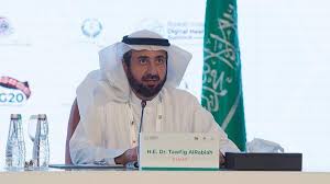 وزارة الصحة السعودية هي الوزارة المسؤولة عن الصحة العامة للمواطنين بالمملكة العربية السعودية ورسم خطة السياسة الصحية بالمملكة تأسست عام 1370هـ مع تأسيس مجلس الوزراء السعودي ويتولى رئاستها الآن الدكتور توفيق بن فوزان. ÙˆØ²ÙŠØ± Ø§Ù„ØµØ­Ø© Ø§Ù„Ø³Ø¹ÙˆØ¯ÙŠ ÙŠØ­Ø°Ø± Ù‡Ø°Ù‡ Ø§Ù„ÙØªØ±Ø© ØµØ¹Ø¨Ø© Ø¬Ø¯Ø§