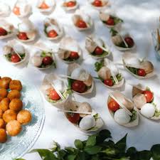 6 wedding food ideas reception meal styles to consider