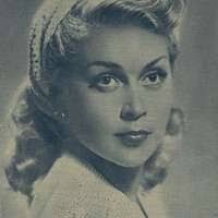 Stage actress Carolyn Gordon (SAYRE 2263)