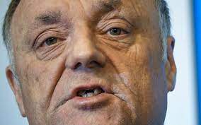 Add or change photo on imdbpro. Camilla On Twitter Ik Denk Dat Hij Bezig Is Met Implantaten