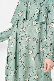 floral desenli volanli kadin tesettur tunik alvina moda stilleri tuni k mankenler