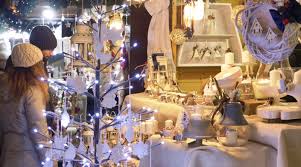 Si chiama il magico paese di oltre ai 110 espositori ospitati nelle casette di legno qui troverete anche molto altro, come la casa di babbo natale, il presepe meccanico, attività. Govone Cn Diventa Il Magico Paese Di Natale