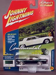1 64 Johnny Lightning Classic Gold 2017 1b 1961 Lincoln Continental Lincoln Continental Lightning Cars Diecast Cars