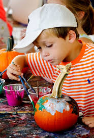 Weather brings people to Myriad Gardens and Pumpkinville