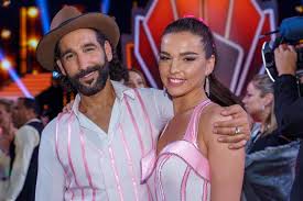 Die show ▶ let's dance (rtl) streamen & weitere highlights aus dem genre 📺 show im online stream bei tvnow anschauen. Let S Dance 2021 Sie Sind Dabei