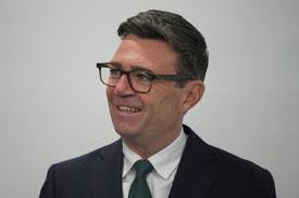 Labour leapfrogs Reform to lead in the polls for first time in over a year  thanks to 'Burnham bounce' | The Independent