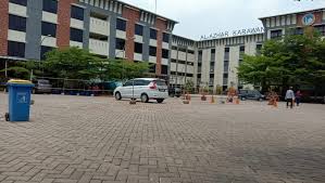 Smp swasta terbaik di bandung yang pertama adalah smp al azhar cairo bandung. Sekolah Al Azhar Karawang Buka Pendaftaran Murid Baru Tahun Ajaran 2021 2022 Fakta Jabar