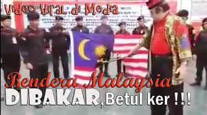 Bendera merah putih merupakan sarana pemersatu, identitas, dan wujud eksistensi bangsa yang menjadi simbol kedaulatan dan kehormatan negara. Biar Betul Bendera Malaysia Dibakar Bila Punya Cerita Nice Youtube
