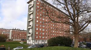 La police municipale de lille compte aujourd'hui une centaine d'agents. Lille Un Kilo De Drogue Dure Et Un Pistolet Mitrailleur Dans Un Appartement Du Boulevard De Metz