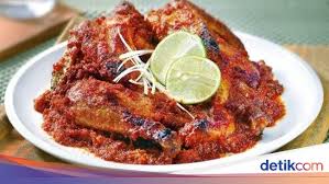 Segala hal tentang resep ayam bakar taliwang khas lombok. Tambah Semangat Makan Ayam Taliwang Yang Pedas Segar Di Sini