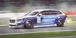 It was established in 1958 as the british saloon car championship and was renamed as the british touring car championship for the 1987 season. Classic Btcc Touring Cars We D Love To See Remade Carwow