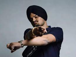 sidhu moose wala: Guns & Lyrics: Sidhu Moose Wala was a rebel without a  pause, his songs stoked controversy for promoting use of weapons & violence  - The Economic Times