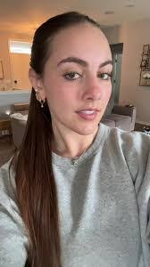 Jennifer Harney's Instagram, Twitter & Facebook