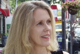 Daphne Dixon's Instagram, Twitter & Facebook