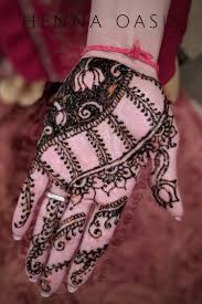 Negative Space Lotus Design Henna Hennadesign Hennaart Hennaartist Mehndi Mehendi Mehndiparty Hennaparty Negativ Henna Designs Henna Stain White Henna