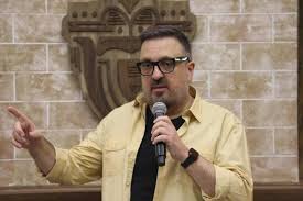 1 day ago · ilha record pode começar a reverter esse quadro. Diretores Do Ilha Record Falam Sobre Expectativa Para A Estreia E Disputa Pela Audiencia Fofoca Real
