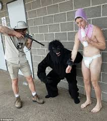 Mad Monday Costumes As Australian Sports Teams Dress Up As Harambe And Oscar Pistorius Daily Mail Online