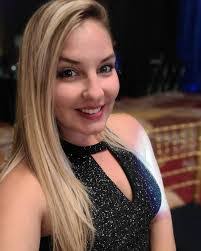 Nicole Coppock's Instagram, Twitter & Facebook