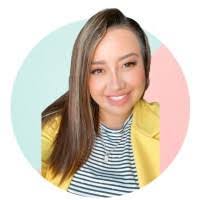 Sandy Bernal's Instagram, Twitter & Facebook