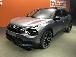 Coffre citroën c4 aircross sur 102 avis 6 aime(nt) le volume de coffre et 2 n'aime(nt) pas. Fiche Technique Citroen C4 Iii E 136 100 Kw Live Pack Busines Auto 2021 La Centrale