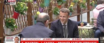 Emmanuel macron et jean castex perdent deux points de popularité en juillet, avec un jugement positif de leur action de emmanuel macron et jean castex à la réouverture des terrasses. Video Emmanuel Macron Et Jean Castex Tout Sourire En Terrasse Joli Coup De Com Gala