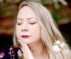 Manos returning to roots with fourth album