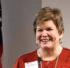 Kate Clutter's Instagram, Twitter & Facebook