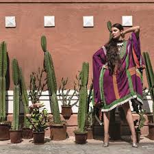 Imdb 5.8 နဲ႕ time india မွာ 3.5/5 ထိရရွိထားတဲ့. Anushka Sharma Looks Like An Absolute Goddess On The Gq Cover 5 Times The Adhm Star S Style Made Our Jaws Drop India Com