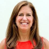 Danielle Dever's Instagram, Twitter & Facebook