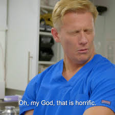 If the smell of skunk can be described as "dead bodies & garbage" then Dr  Scott's skunk surgery is about to get gross 🦨💨🤢