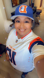 Rocking my $24 Nix jersey #10 🧡💙 Let's GOOOOO!