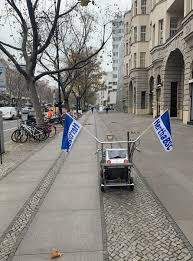 Für legendäre bilder sorgen in erster linie dieter hoeneß, arne. Hertha Berlin On Twitter Where The Blue And White Flags Fly Derby Fever In Berlin Bscfcu Hahohe